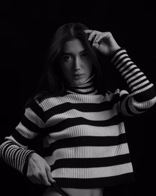 Blusa de Frio Gola Alta Preta